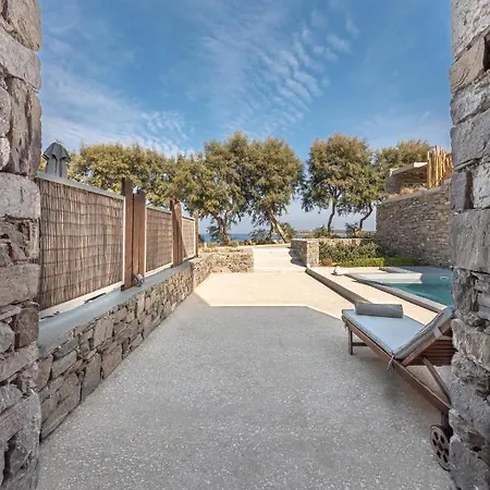 Paros Comfy Hotel 4*