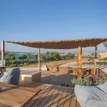 Paros Comfy 4* Naousa (Paros)
