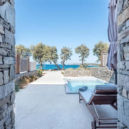 Szálloda Paros Comfy 4*