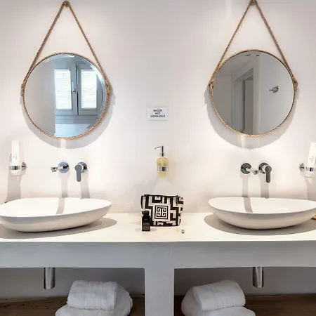 酒店 Paros Comfy 4*