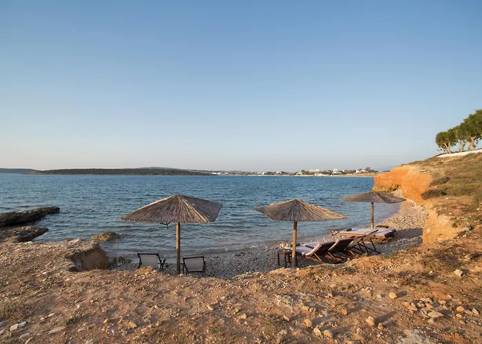 Ξενοδοχείο Paros Comfy 4*