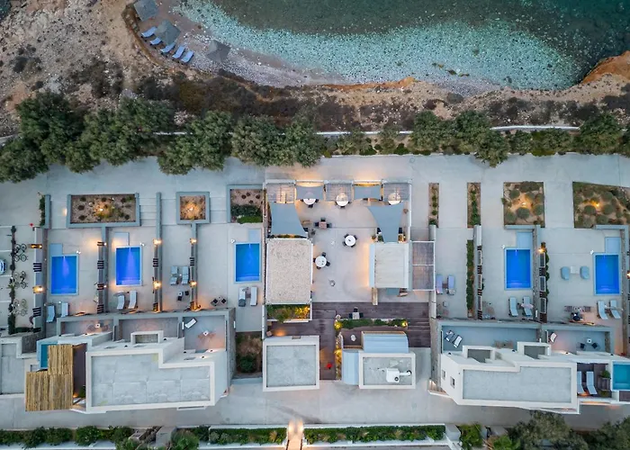 فندق Paros Comfy 4*