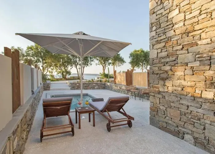 Ξενοδοχείο Paros Comfy 4*