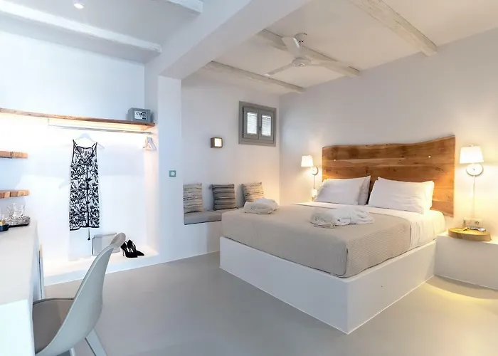 Paros Comfy 4* Νάουσα