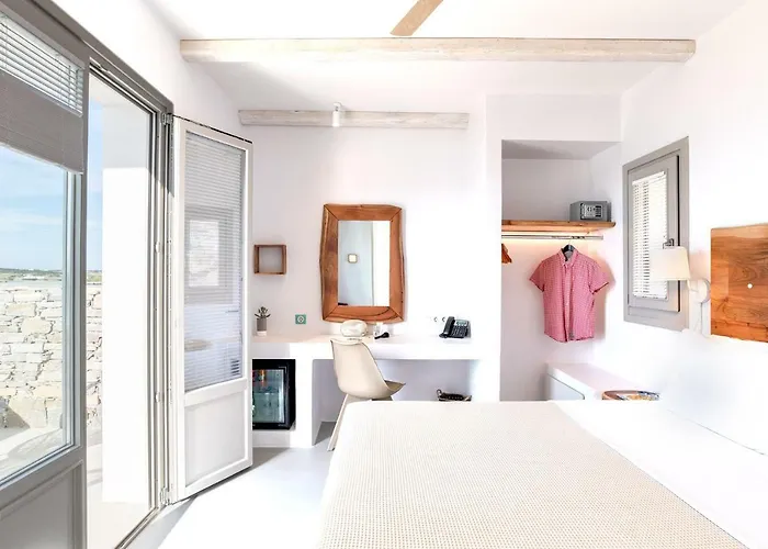 Paros Comfy Νάουσα