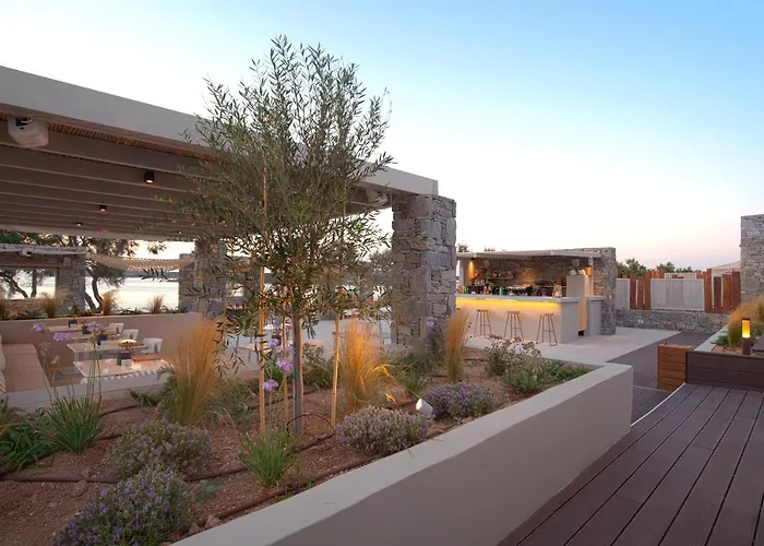 Paros Comfy ホテル